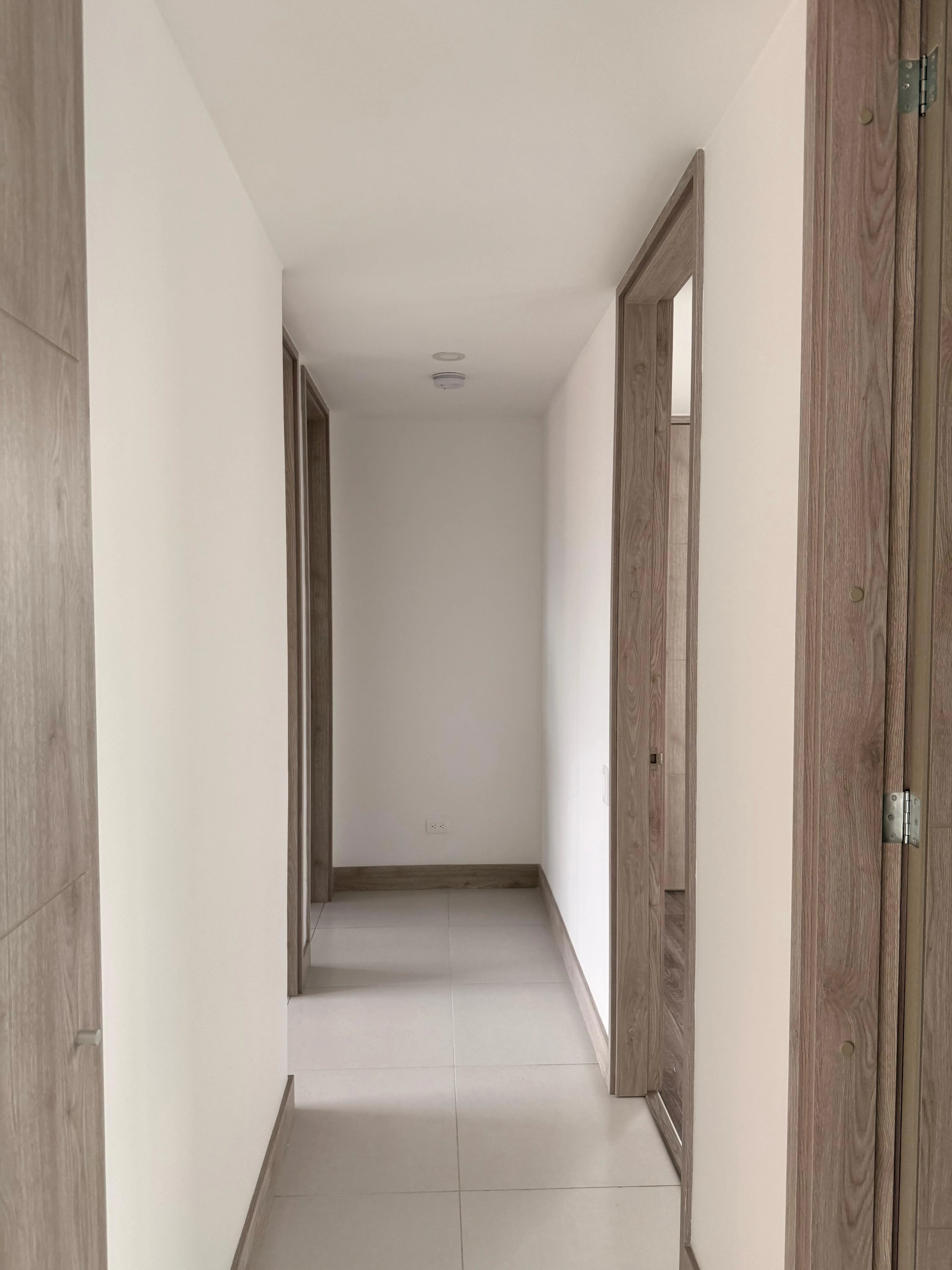 Arriendo Apartamento en Envigado Sector Loma de los Mesa