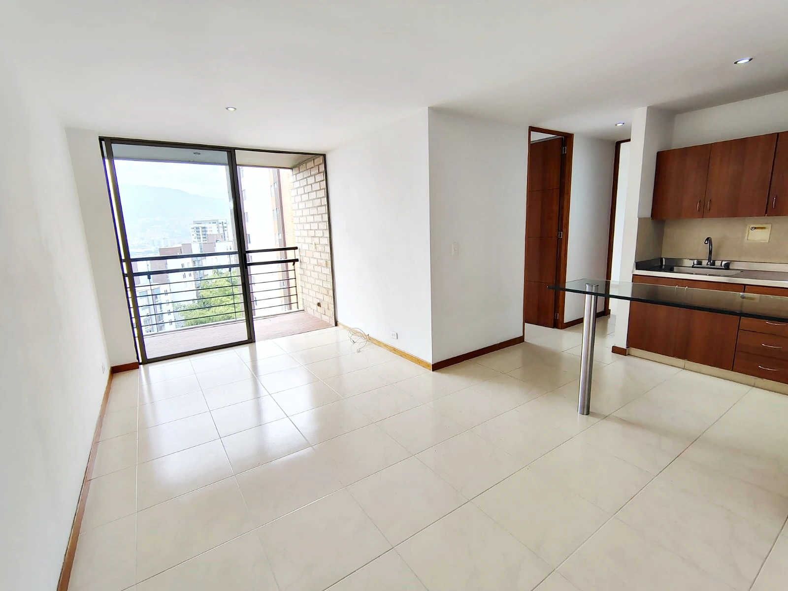 Apartamento en arriendo sector Loma del Encierro