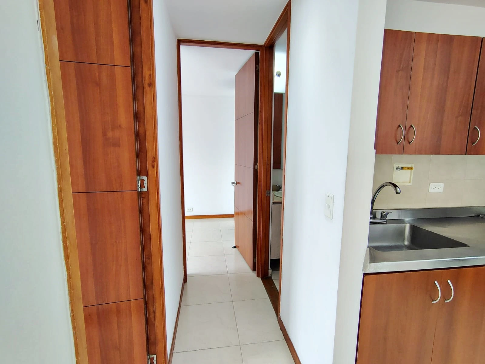 Apartamento en arriendo sector Loma del Encierro