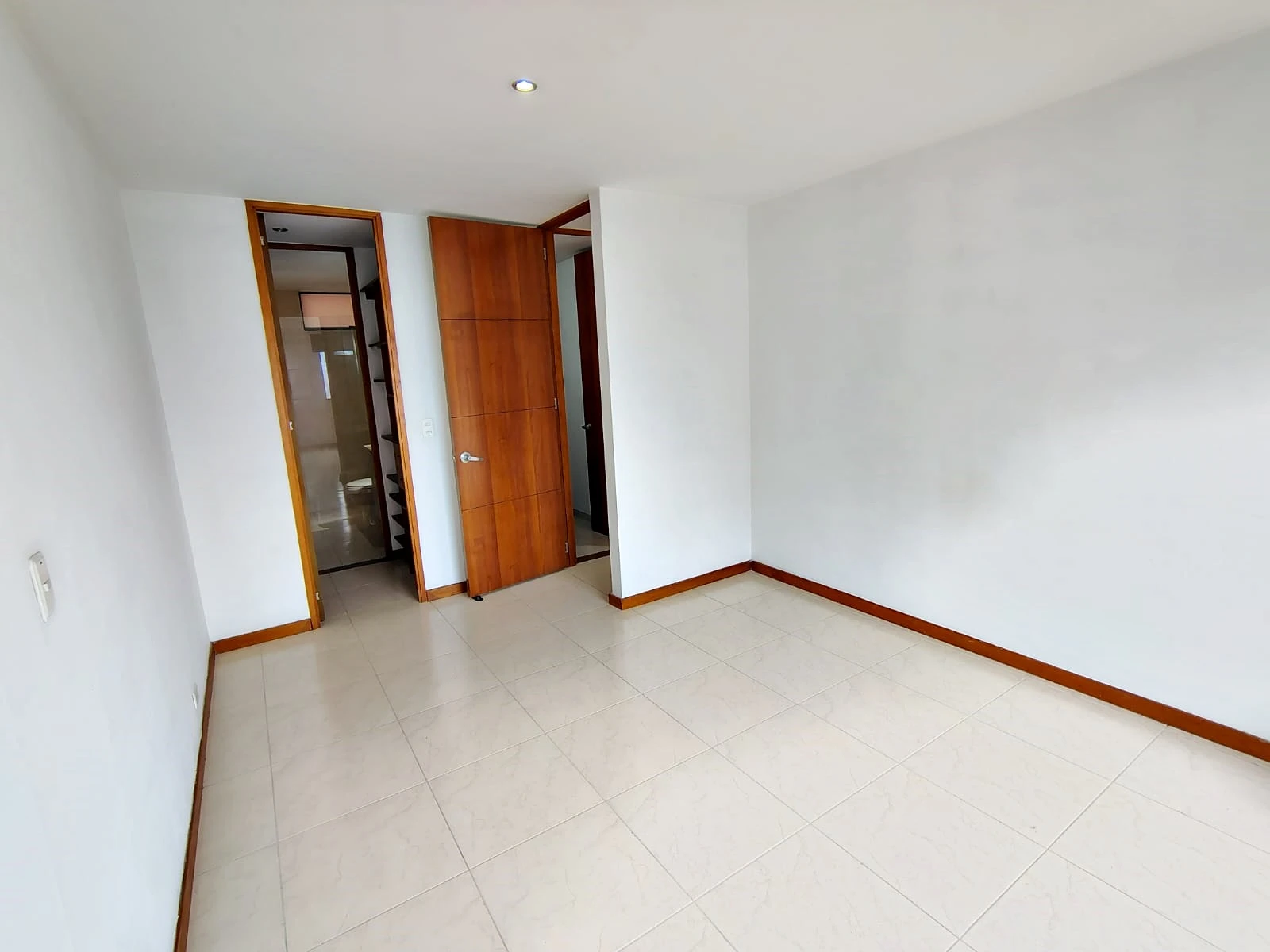 Apartamento en arriendo sector Loma del Encierro