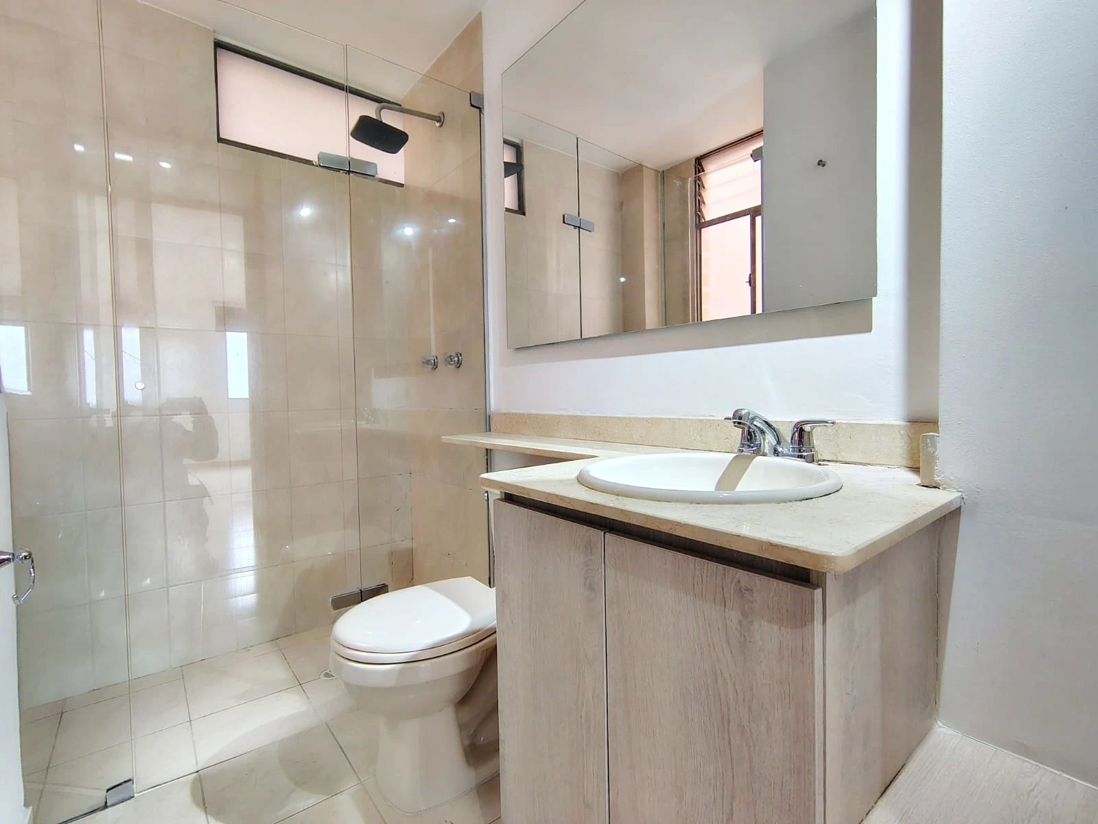 Apartamento en arriendo sector Loma del Encierro