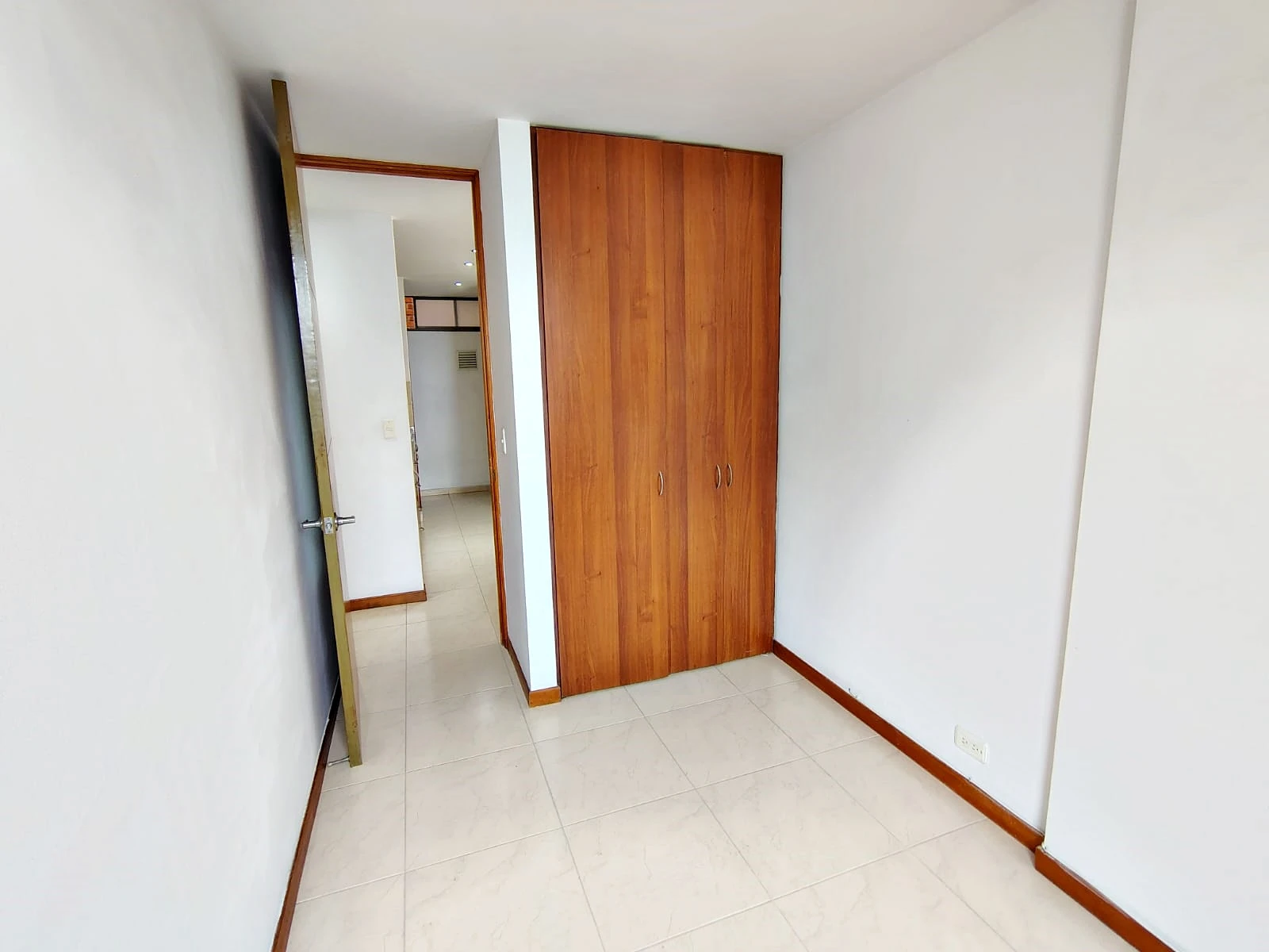 Apartamento en arriendo sector Loma del Encierro