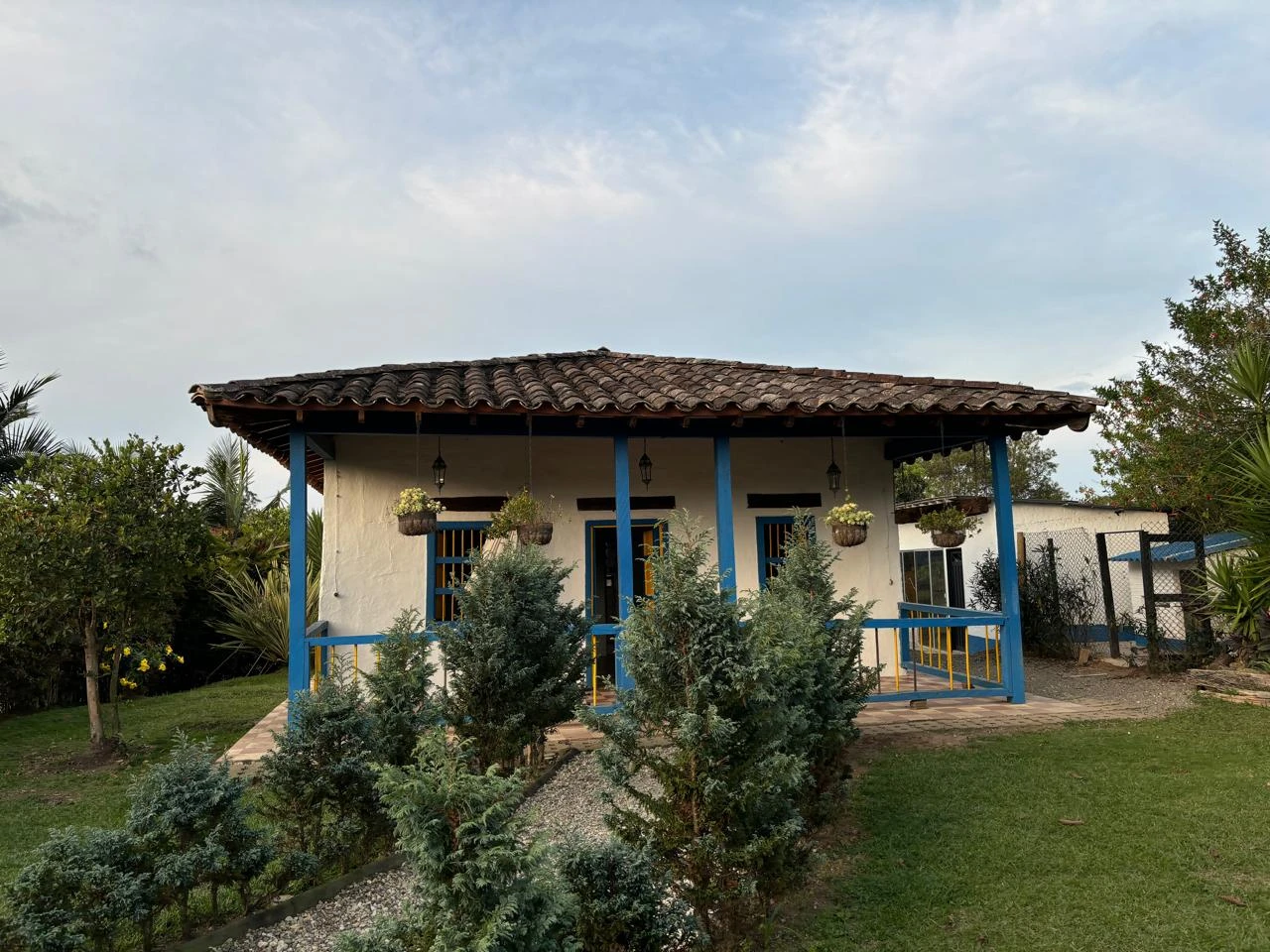 CASA LOTE EN VENTA Y ARRIENDO, EL TABLAZO - RIONEGRO 