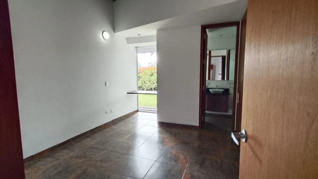 CASA LOTE EN ARRIENDO EN GUALANDAY RIONEGRO. 