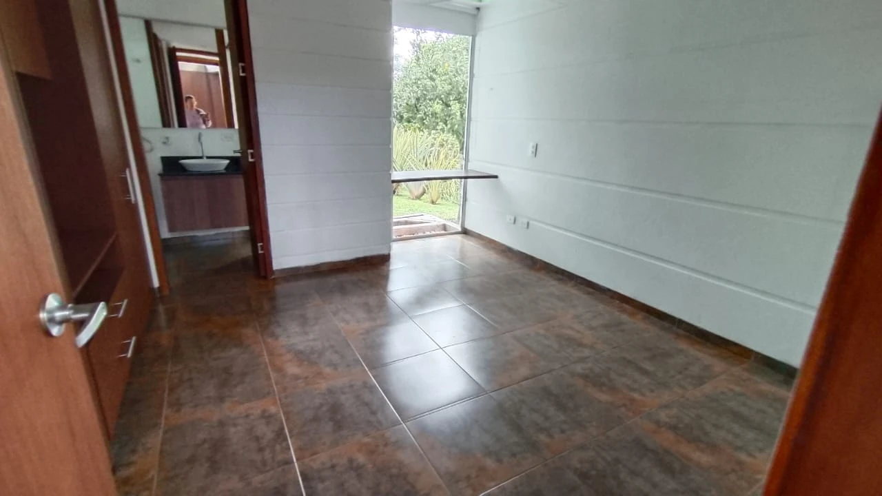 CASA LOTE EN ARRIENDO EN GUALANDAY RIONEGRO. 