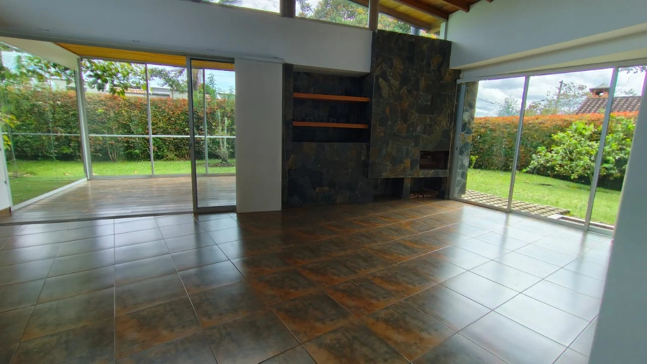 CASA LOTE EN ARRIENDO EN GUALANDAY RIONEGRO. 