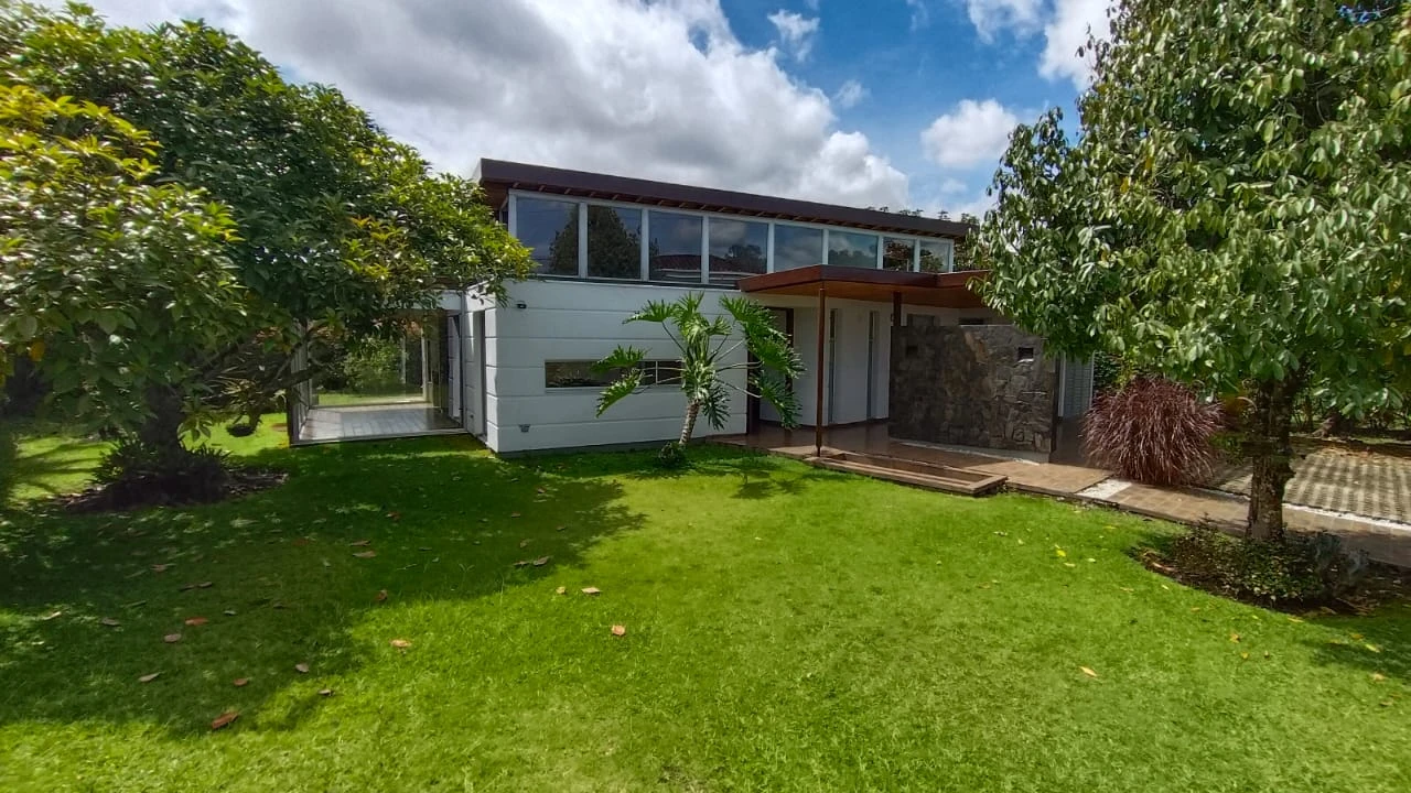 CASA LOTE EN ARRIENDO EN GUALANDAY RIONEGRO. 