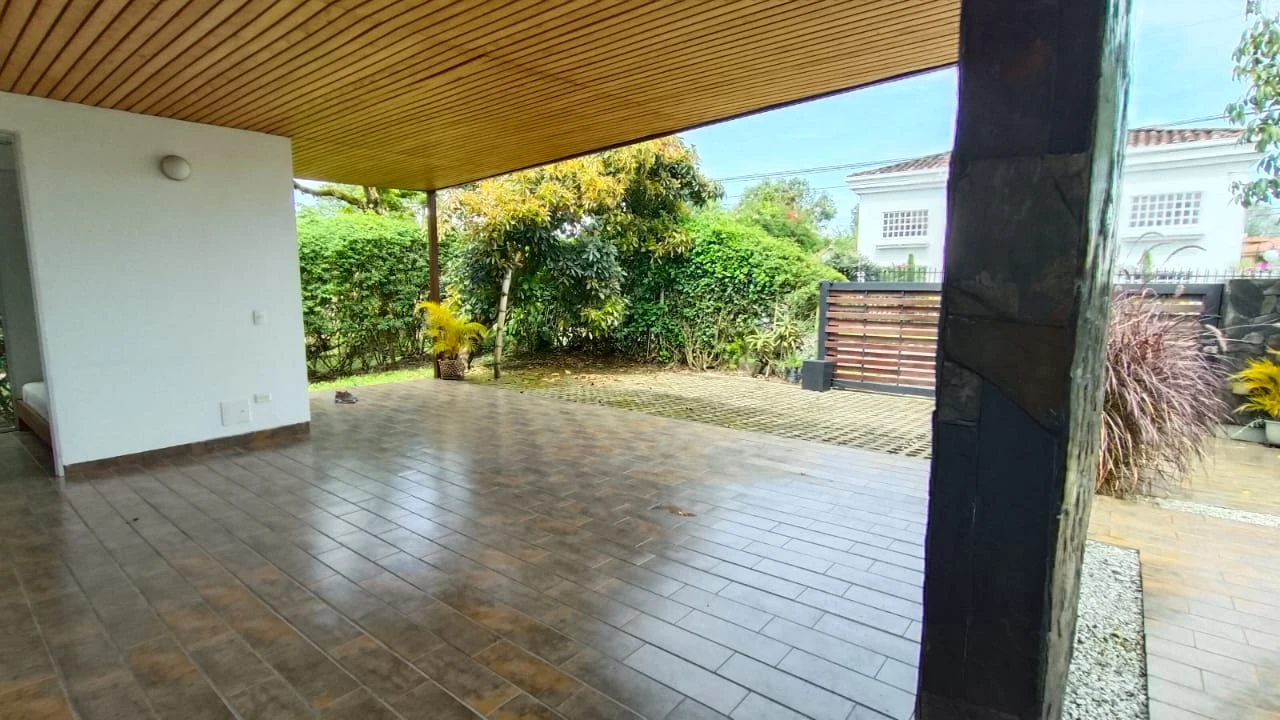 CASA LOTE EN ARRIENDO EN GUALANDAY RIONEGRO. 