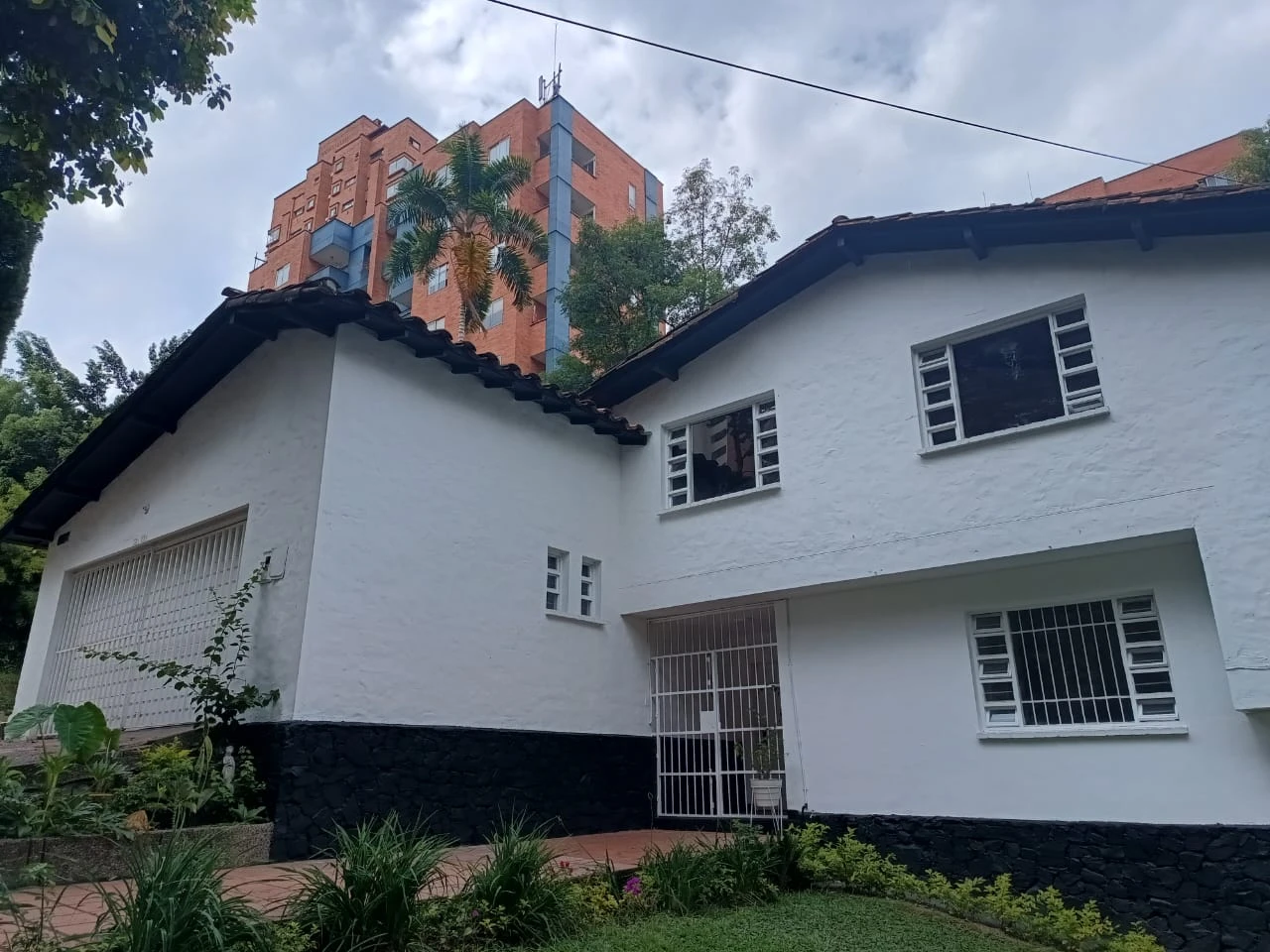 Casa Comercial en la Frontera