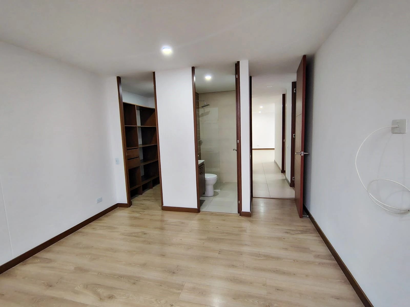 Apartamento en arriendo sector Loma de los Gonzalez