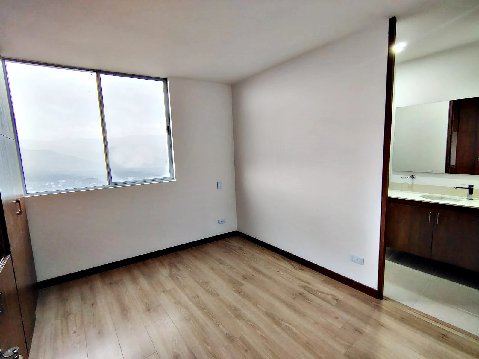 Apartamento en arriendo sector Loma de los Gonzalez