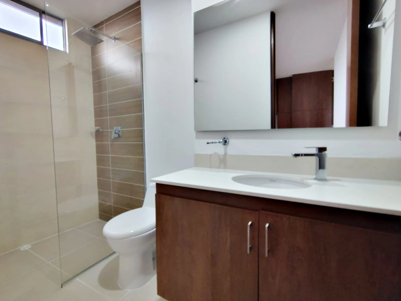 Apartamento en arriendo sector Loma de los Gonzalez