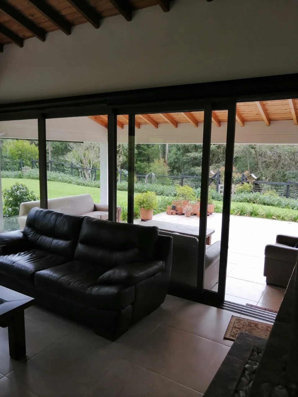 Casa campestre en arriendo y venta en el Retiro en Vía Palmas 
