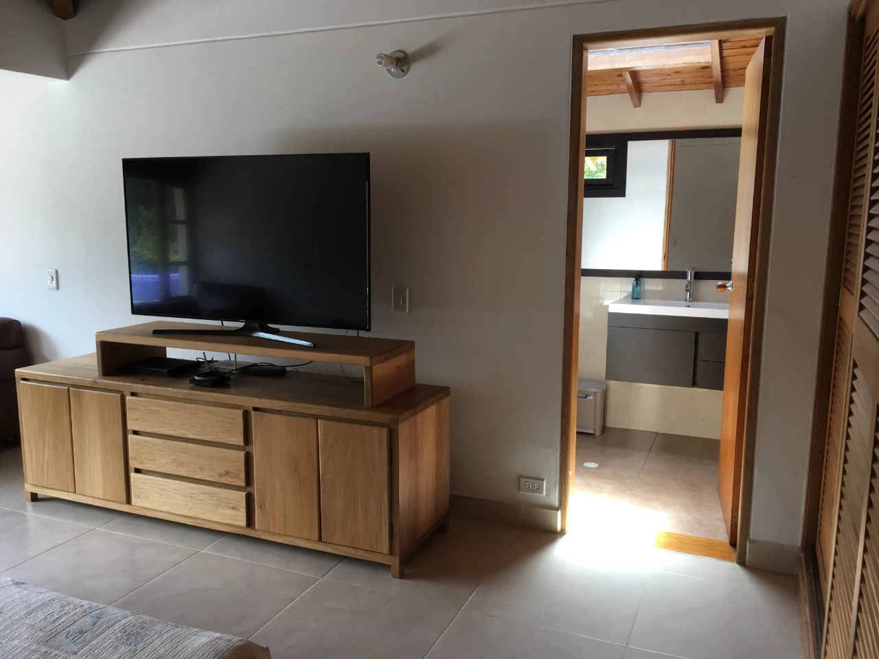 Casa campestre en arriendo y venta en el Retiro en Vía Palmas 