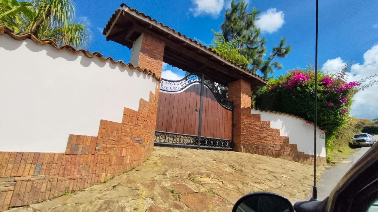 CASA CAMPESTRE EN VENTA O ARRIENDO EN PONTEZUELA, RIONEGRO 