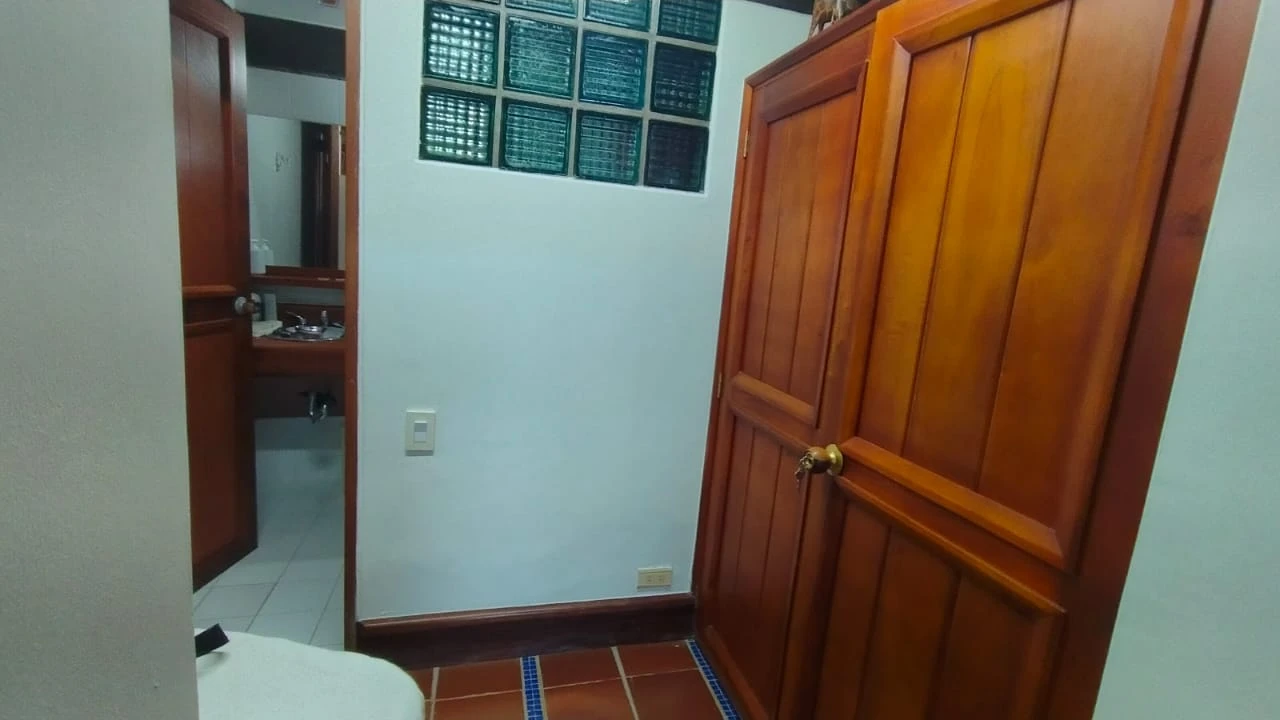 CASA CAMPESTRE EN VENTA O ARRIENDO EN PONTEZUELA, RIONEGRO 