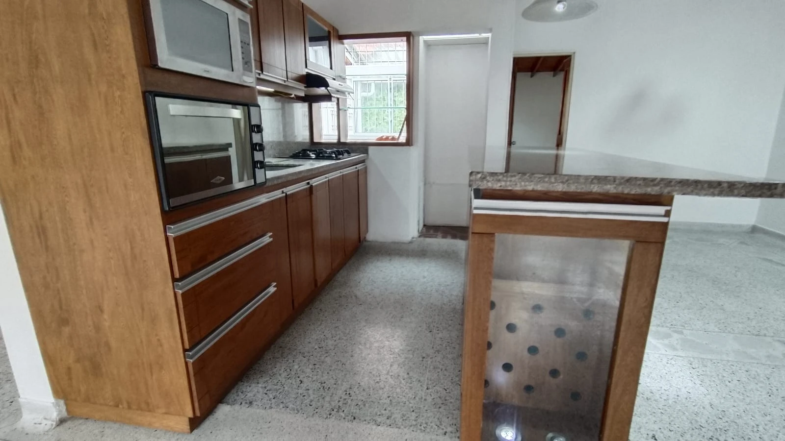 CASA EN ARRIENDO BARRIO LOS LAGOS, RIONEGRO 