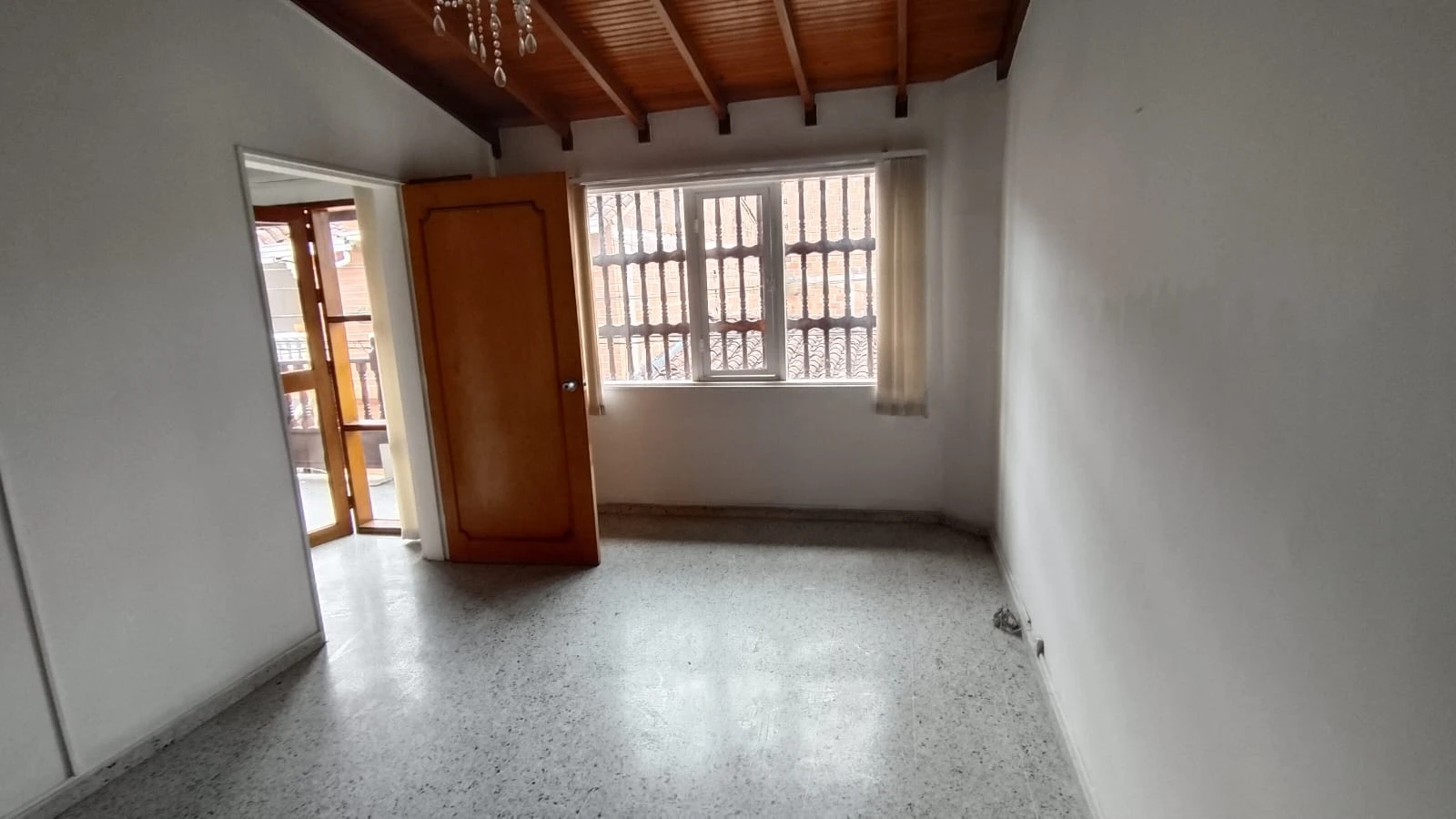 CASA EN ARRIENDO BARRIO LOS LAGOS, RIONEGRO 