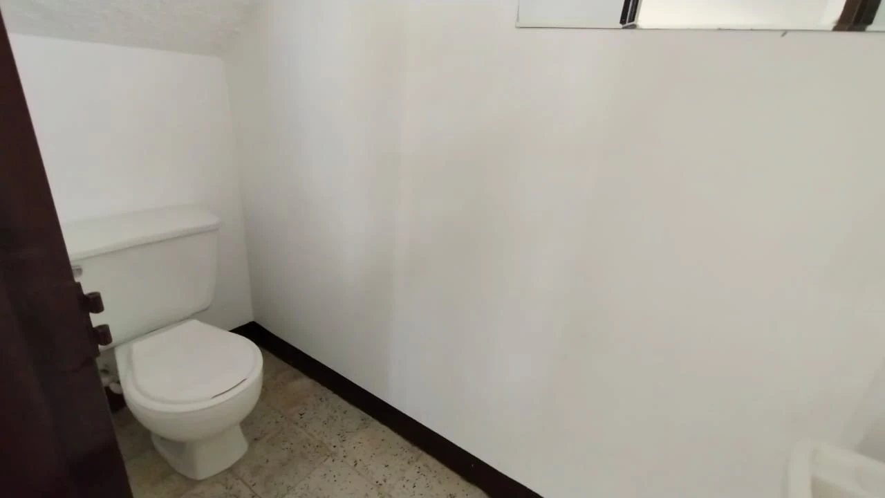 OFICINA O LOCAL EN ARRIENDO EN CENTRO DE RIONEGRO 