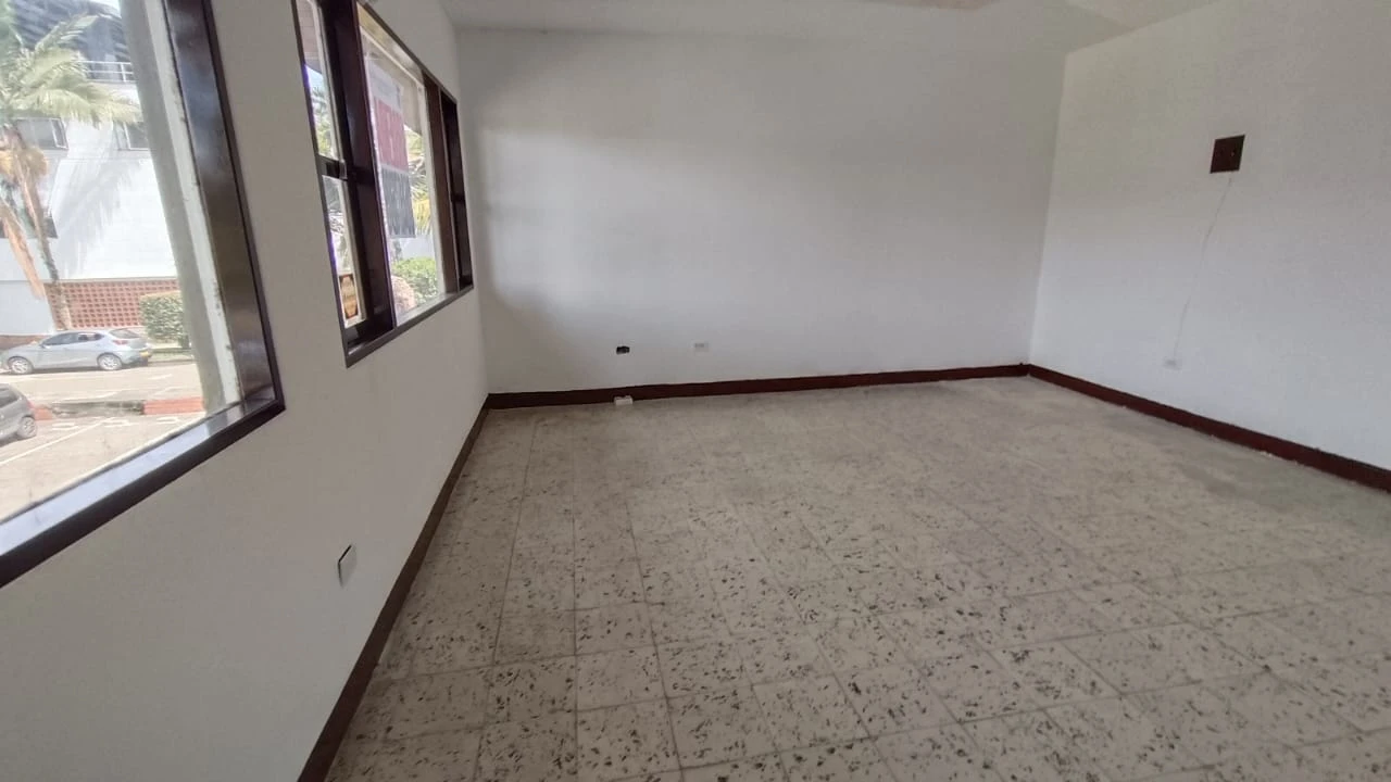 OFICINA O LOCAL EN ARRIENDO EN CENTRO DE RIONEGRO 