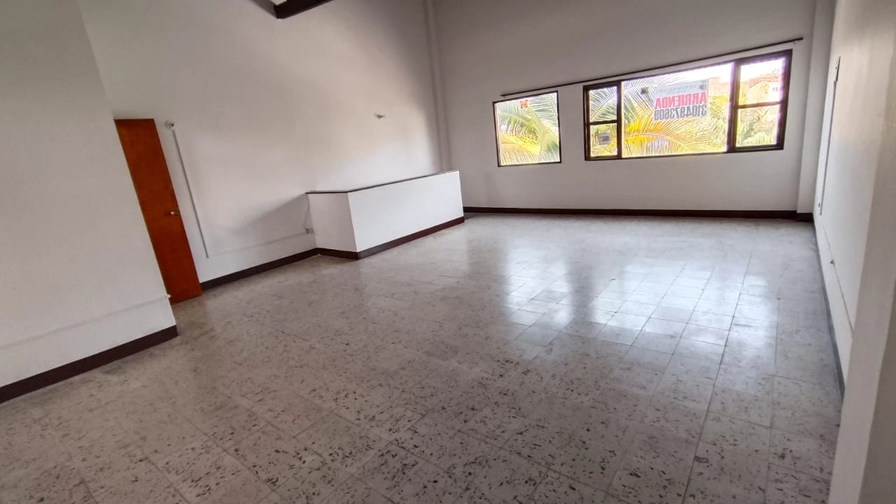 OFICINA O LOCAL EN ARRIENDO EN CENTRO DE RIONEGRO 