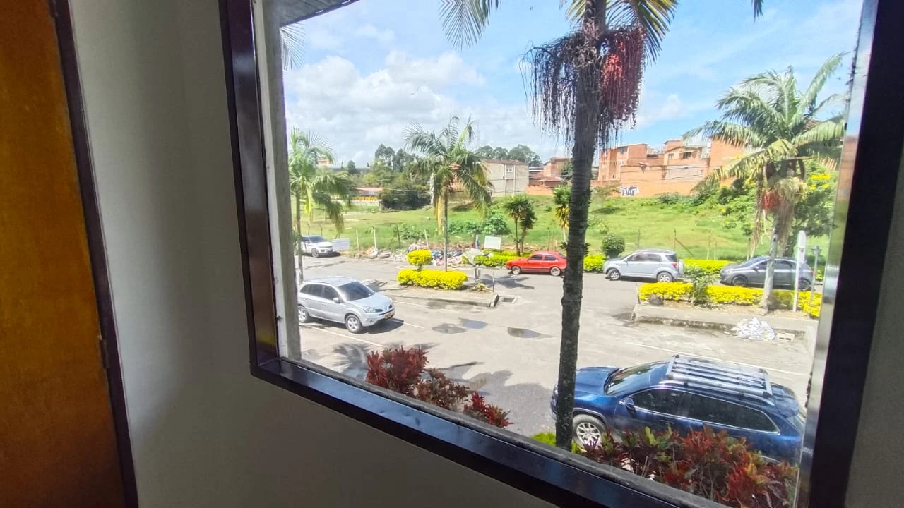 OFICINA O LOCAL EN ARRIENDO EN CENTRO DE RIONEGRO 