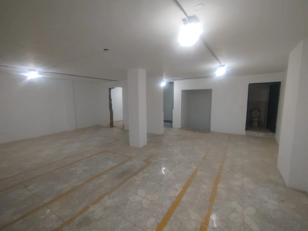 arriendo local en Copacabana 