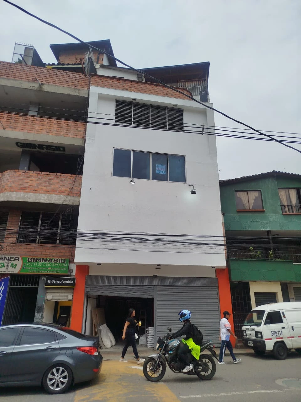 arriendo local en Copacabana 
