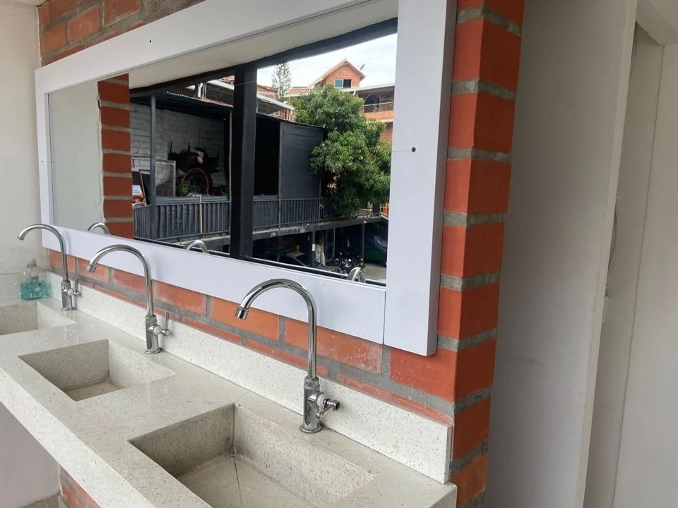 Parqueadero en venta sector Obra 2.000