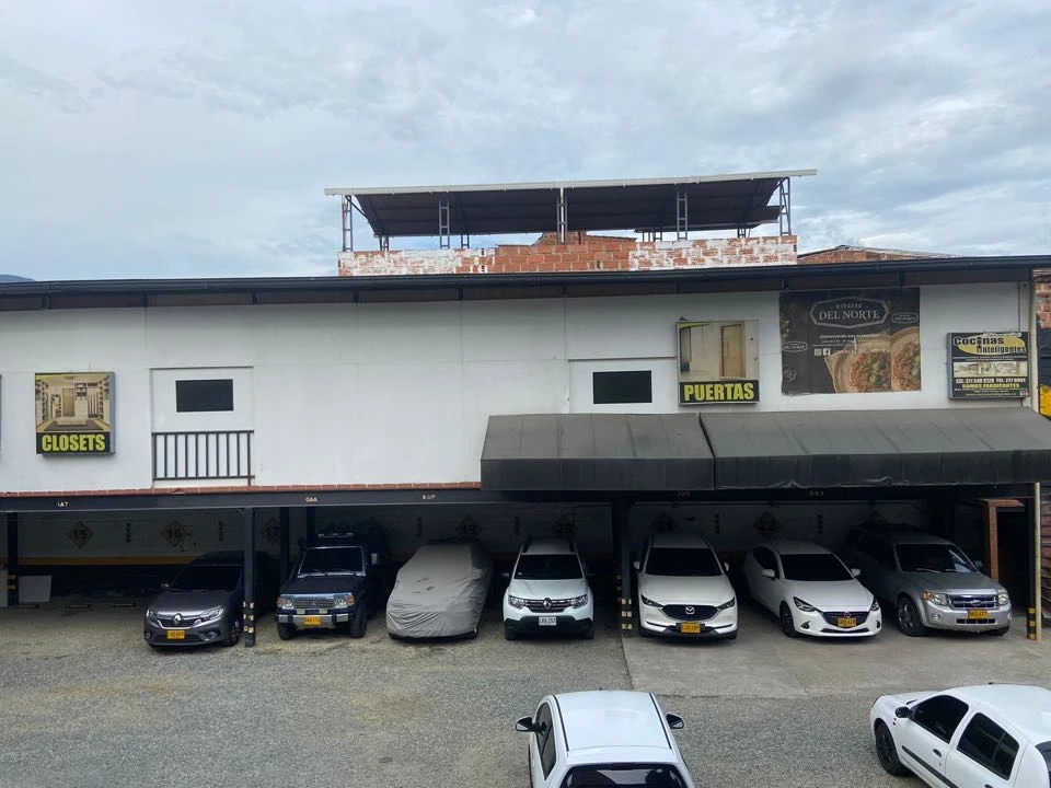 Parqueadero en venta sector Obra 2.000