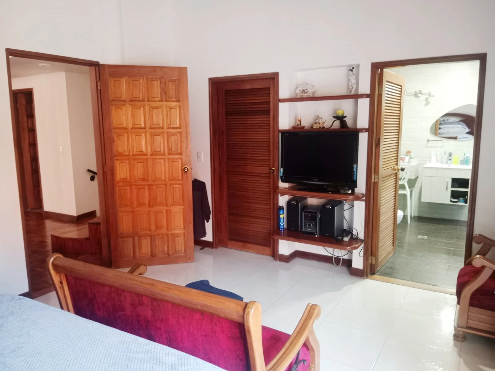 VENDO CASA EN EL POBLADO