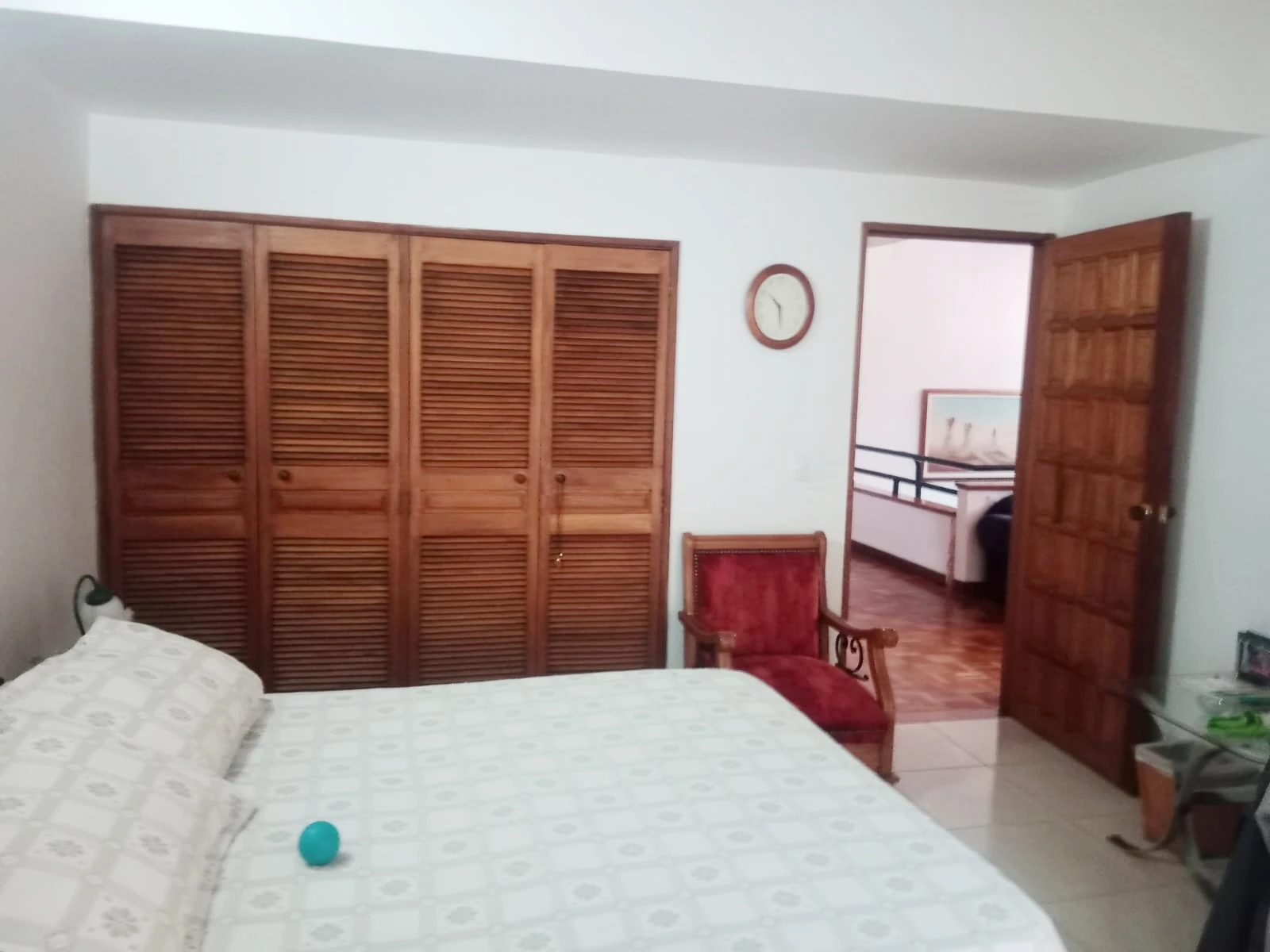 VENDO CASA EN EL POBLADO