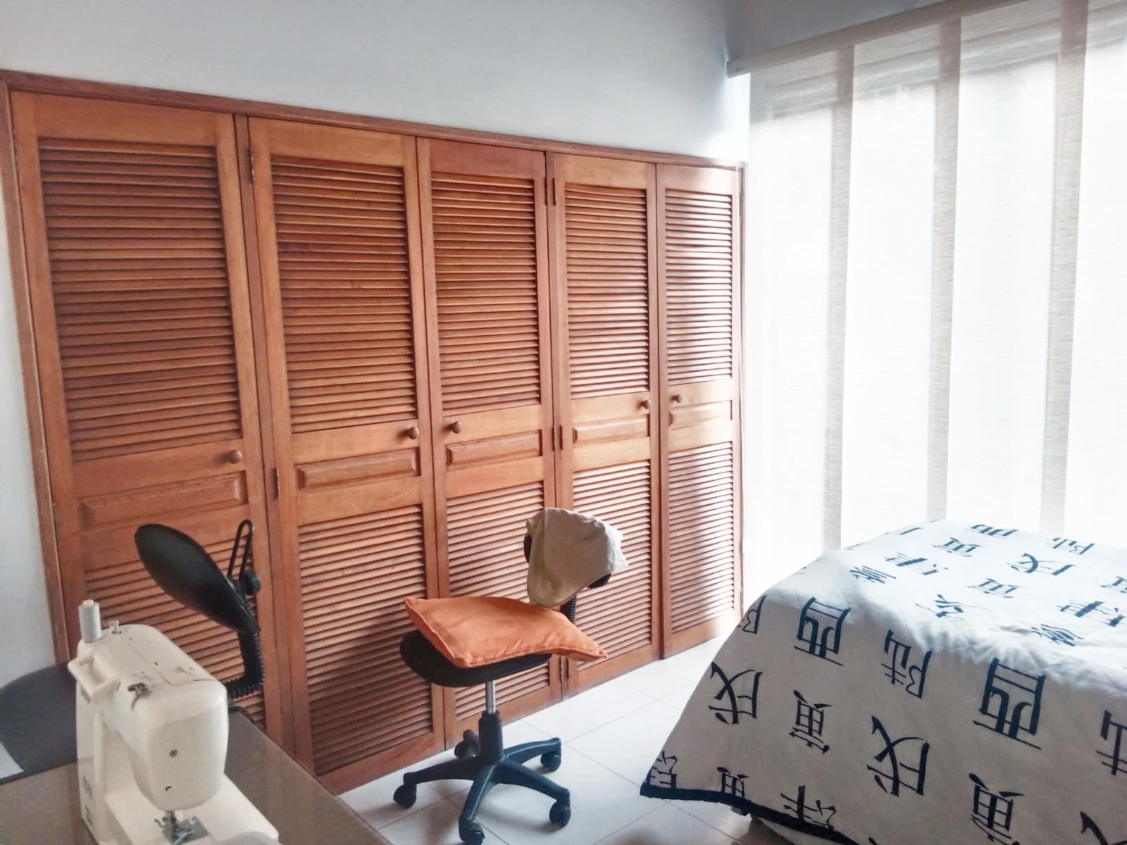 VENDO CASA EN EL POBLADO