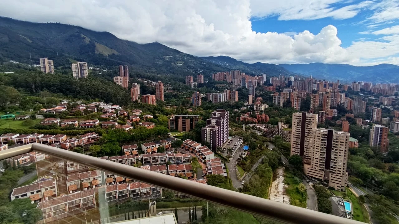 apartamento en arriendo sector superior padre marianito