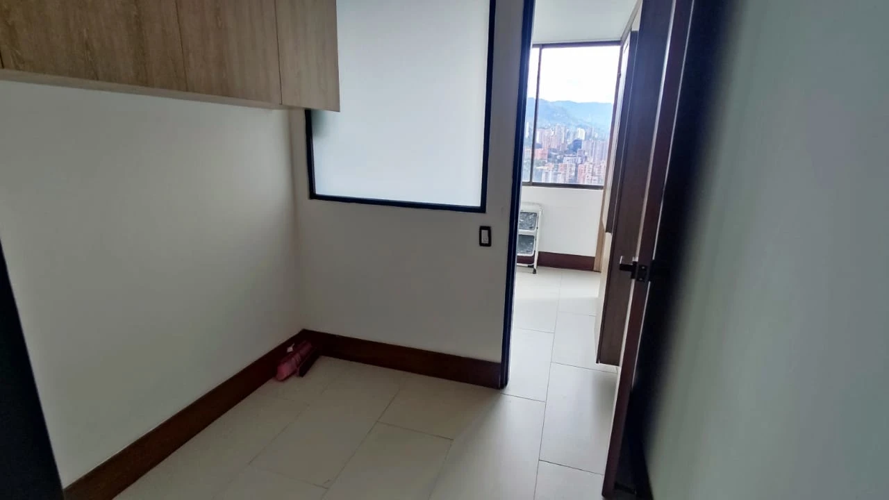 apartamento en arriendo sector superior padre marianito