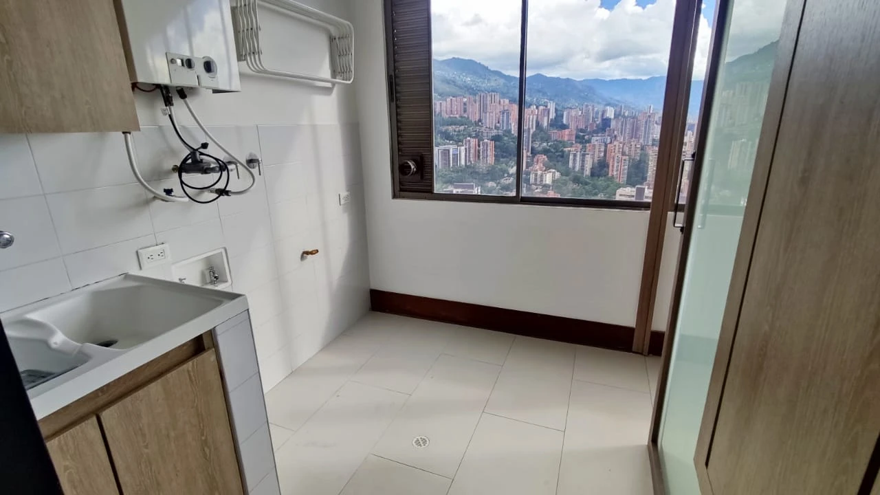 apartamento en arriendo sector superior padre marianito