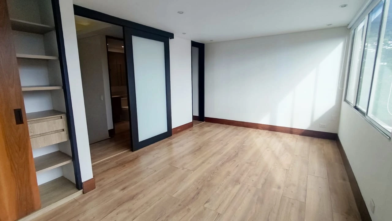 apartamento en arriendo sector superior padre marianito