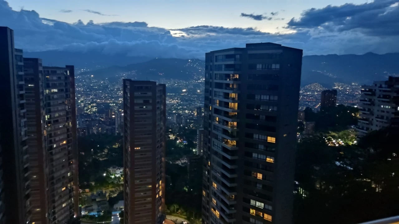 apartamento en arriendo sector superior padre marianito