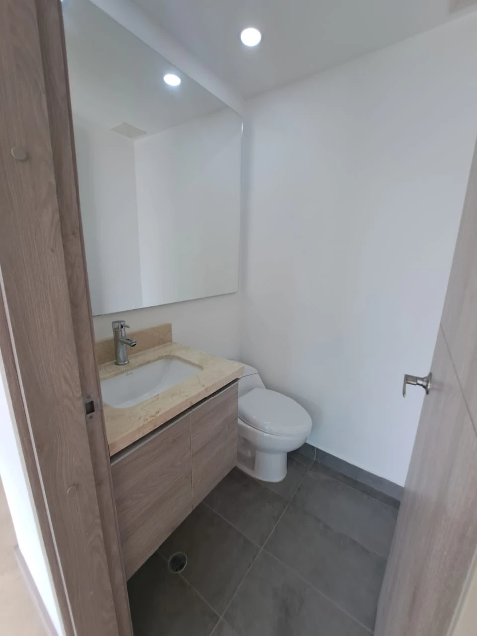 Apartamento en Arriendo en Envigado Loma los Mesa