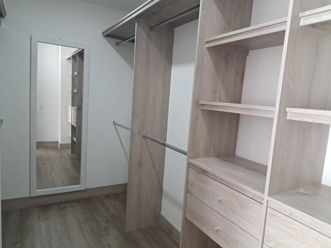 Apartamento en Arriendo en Envigado Loma los Mesa