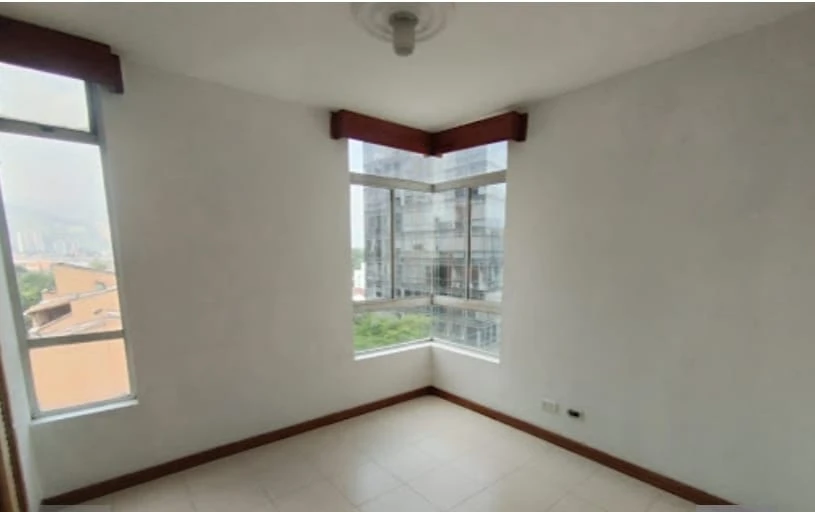 Apartamento en Arriendo Poblado Sector las Vegas