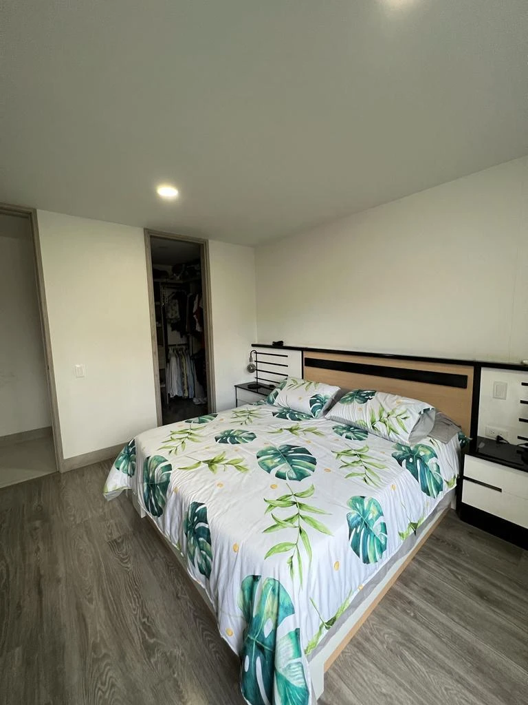 Apartamento en Arriendo Loma Los Mesa Envigado