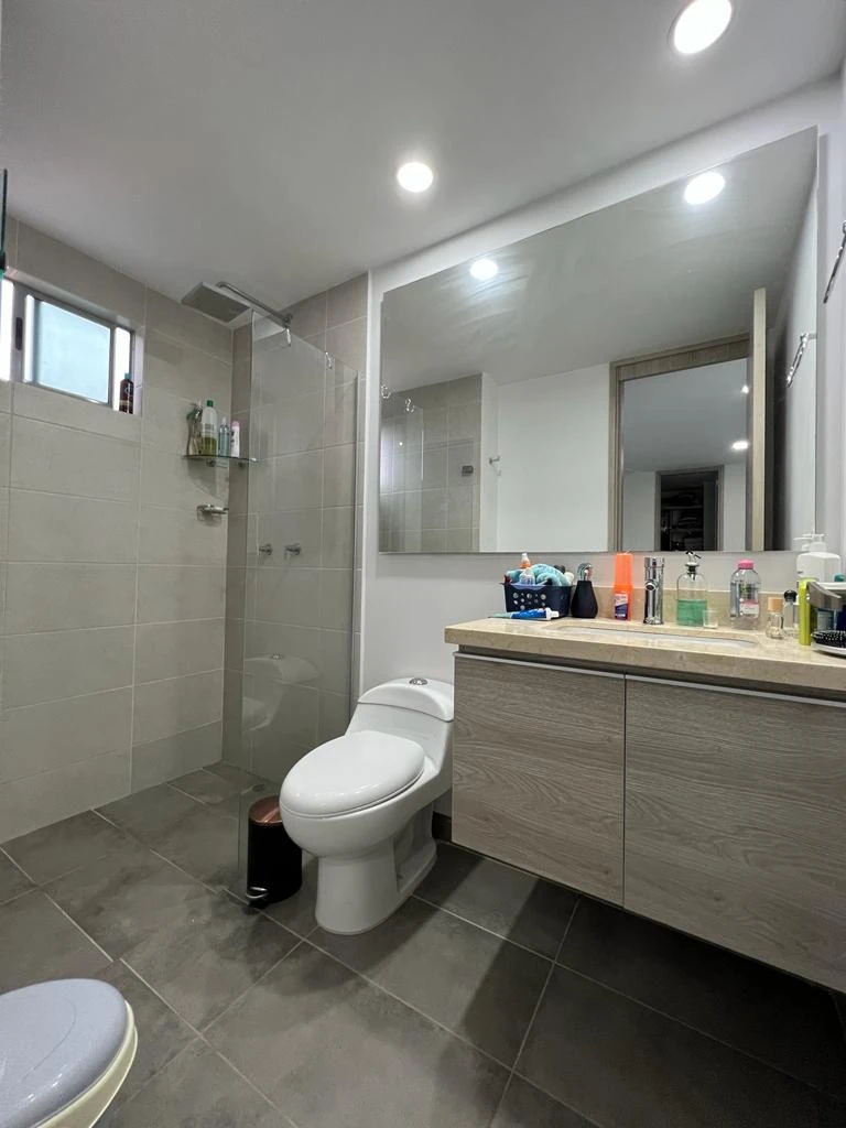 Apartamento en Arriendo Loma Los Mesa Envigado