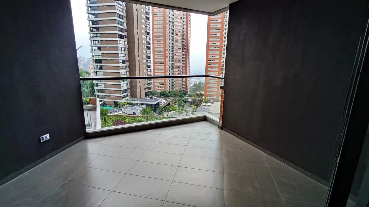 apartamento en arriendo sector superior padre marianito