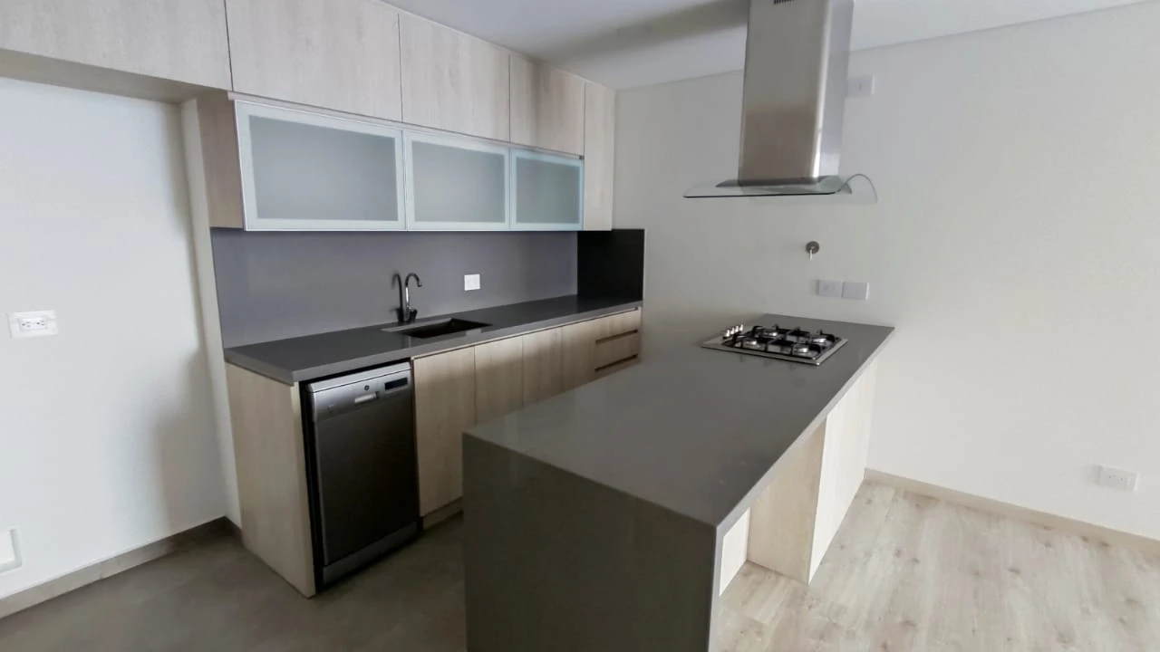 apartamento en arriendo sector superior padre marianito