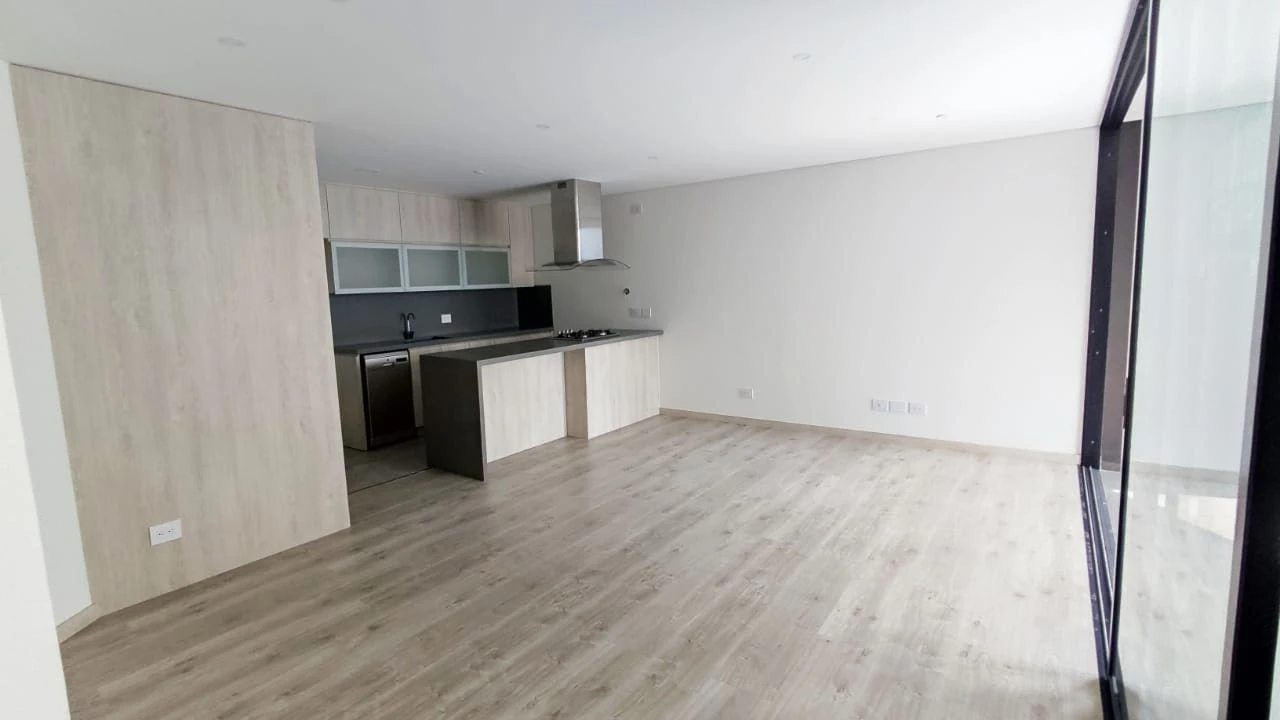 apartamento en arriendo sector superior padre marianito