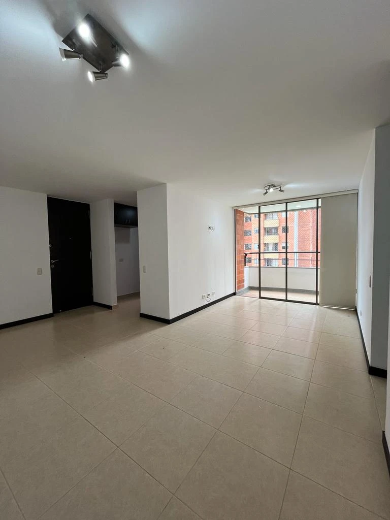 apartamento en arriendo sector loma del indio