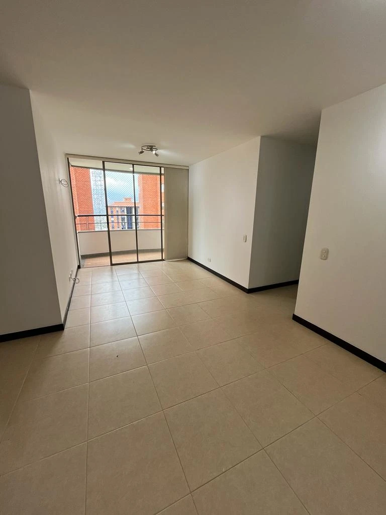 apartamento en arriendo sector loma del indio