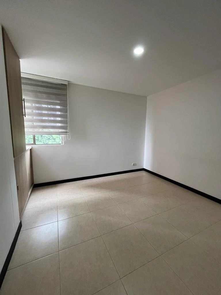 apartamento en arriendo sector loma del indio