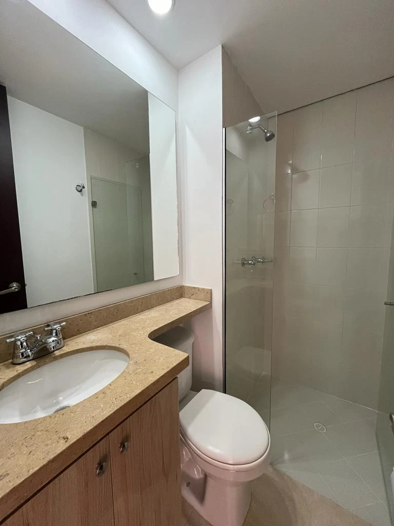 apartamento en arriendo sector loma del indio